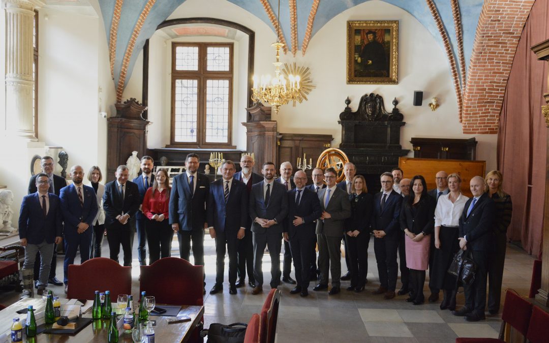 Zdjęcie uczestników posiedzenia dot. strategii umiędzynarodowienia.